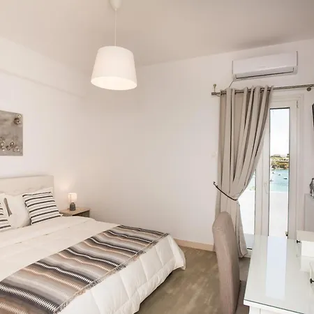 Sea House Grey Senses